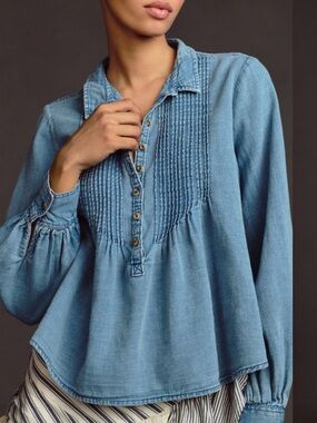 Pilcro Anthropologie Pintuck Button Front Chambray Cotton Blouse Peasant Boho